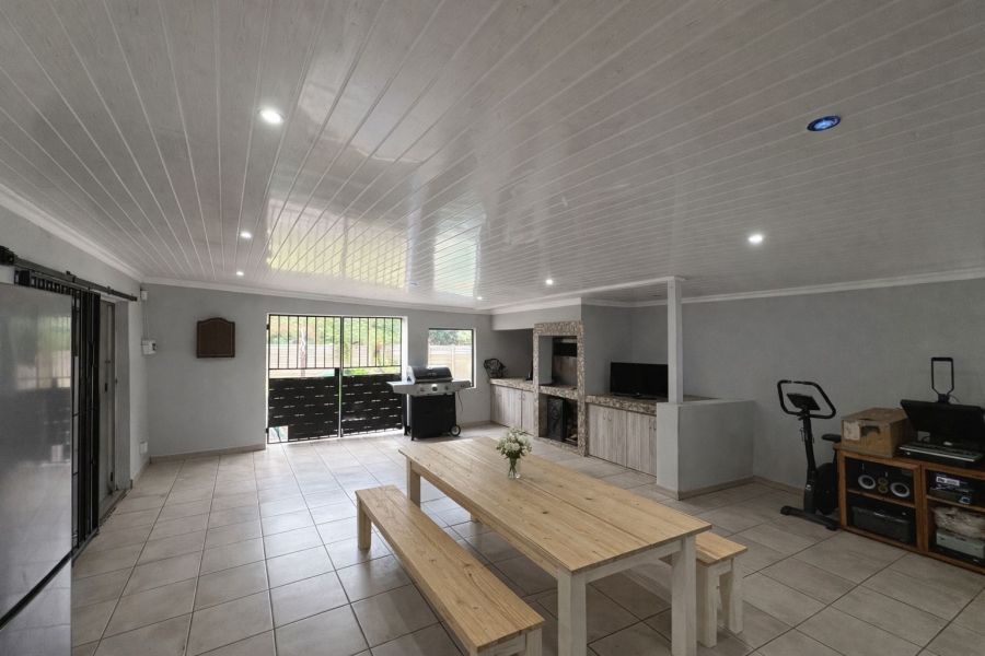 4 Bedroom Property for Sale in Protea Park North West